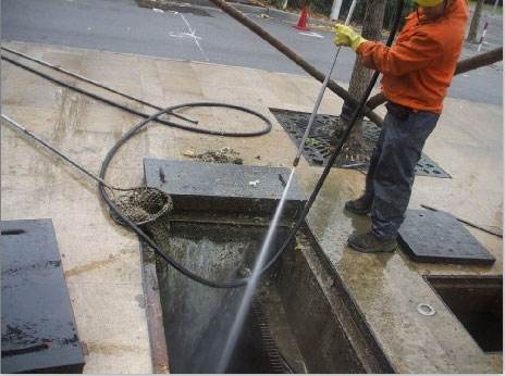 博白池底污泥如何清理